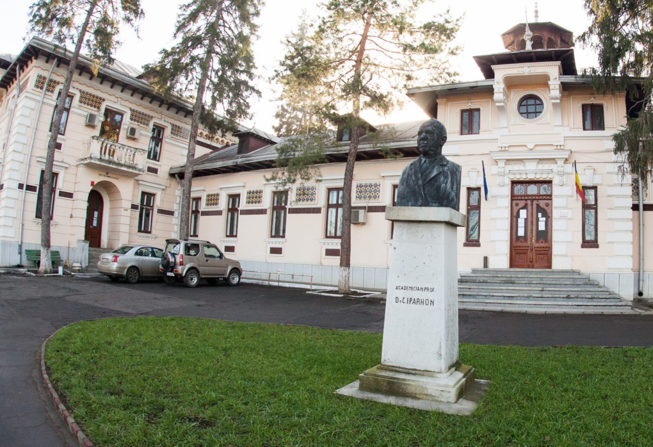 Fostul manager al Institutului de Psihiatrie „Socola”, trimis în judecată de DNA pentru un prejudiciu de 500.000 lei