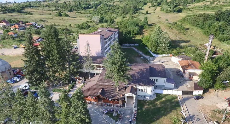 Turiștii din stațiunile balneare primesc căldură cu porția în hoteluri