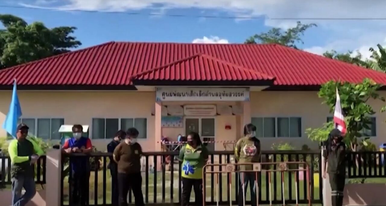 Supraviețuirea miraculoasă a unei fetițe în timpul masacrului din Thailanda. Gestul care a salvat-o de la moarte