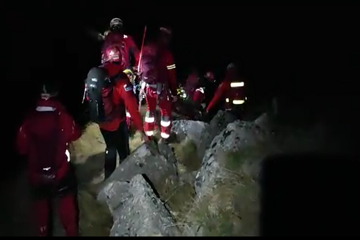 VIDEO | O turistă de 24 de ani a murit după ce a a căzut în gol în munții Bucegi