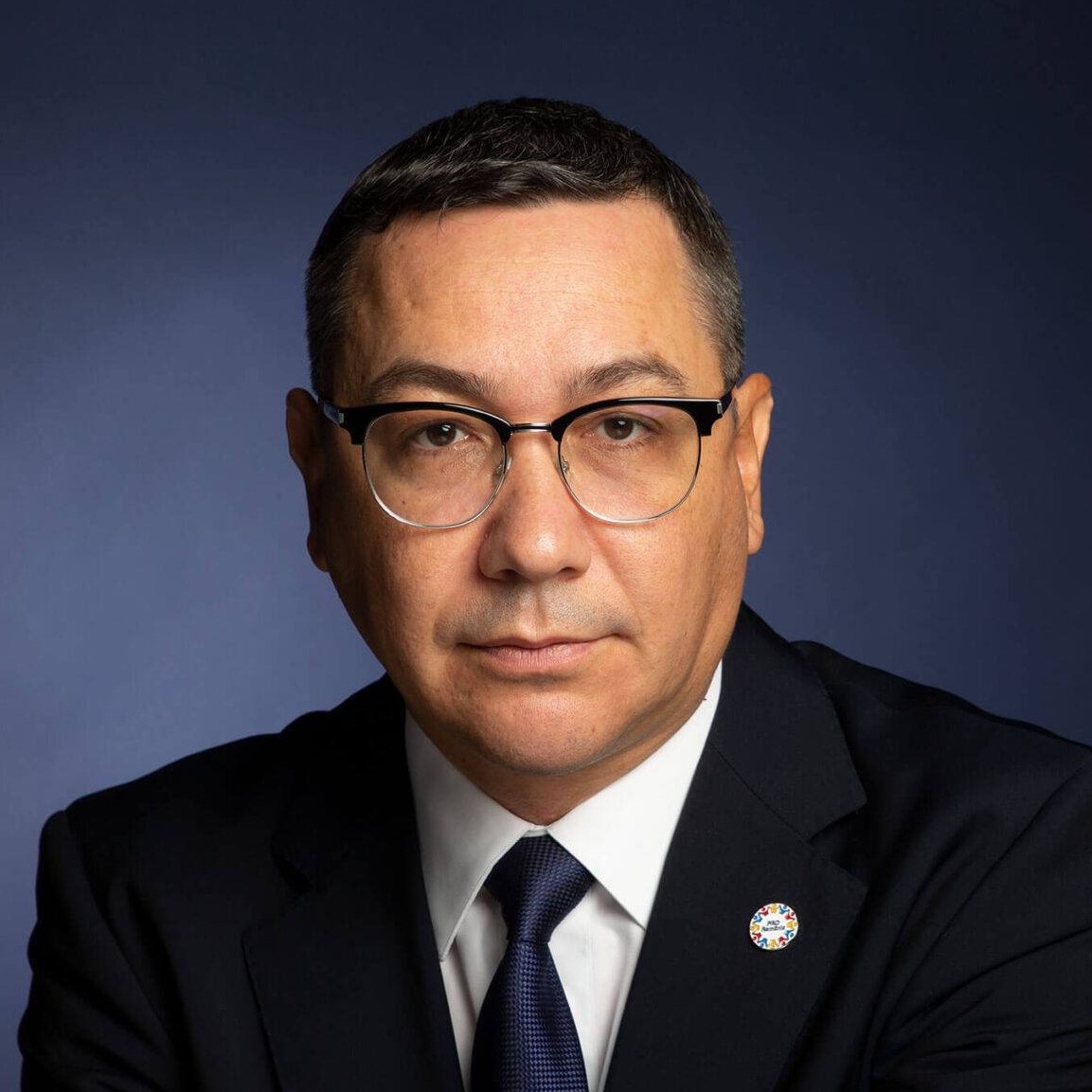 Victor Ponta intervine în scandalul Macovei: ”Se pregătesc deja să dea vina pe victimă. Nimeni nu cere cătușe”