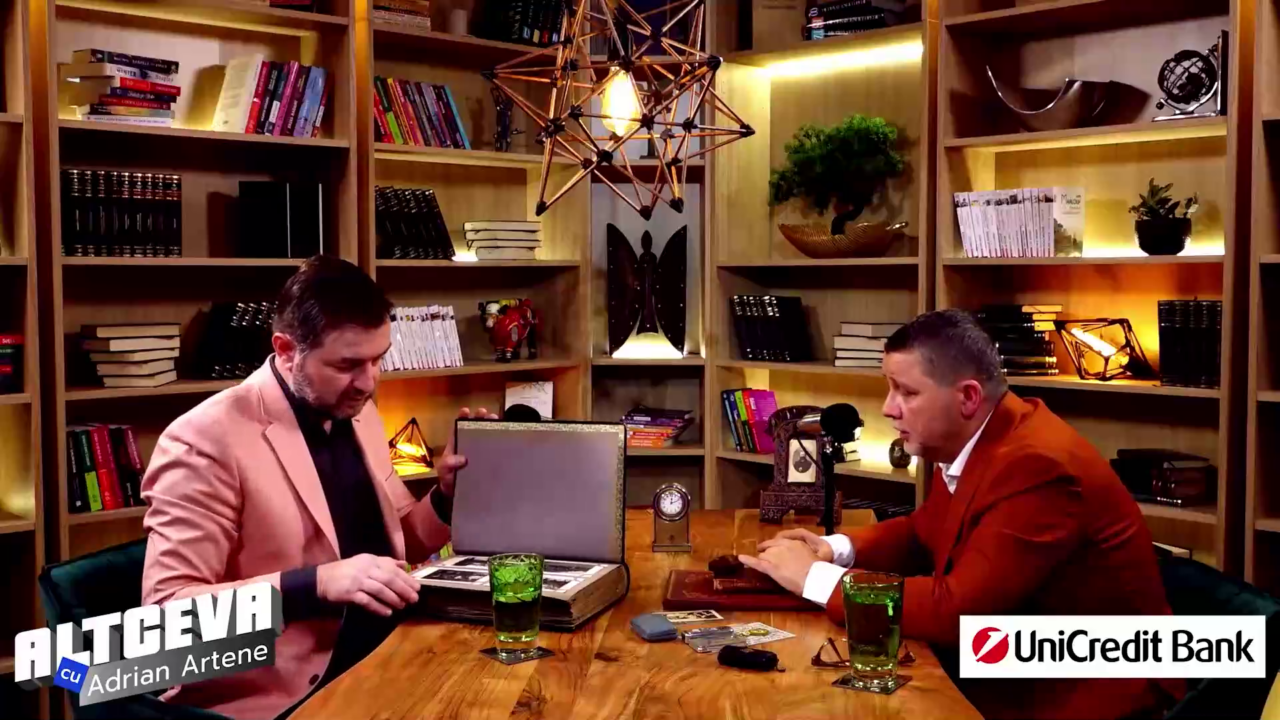 ALTCEVA cu Adrian Artene. Fotografiile secrete ale Reginei Maria. Albumele valorează cel puțin 50.000 de euro | VIDEO