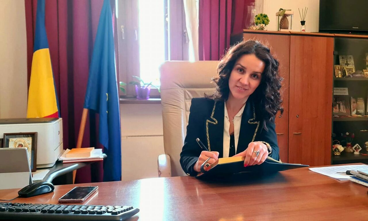 Viceprimarul Sectorului 1, despre încă un proiect blocat de Clotilde Armand: ”Doamna primar nu dorește 𝟏 𝐒𝐄𝐂𝐓𝐎𝐑 𝐝𝐞 𝐕𝐄𝐑𝐃𝐄 pentru că nu-și poate da o nouă indemnizație de manager proiect?”