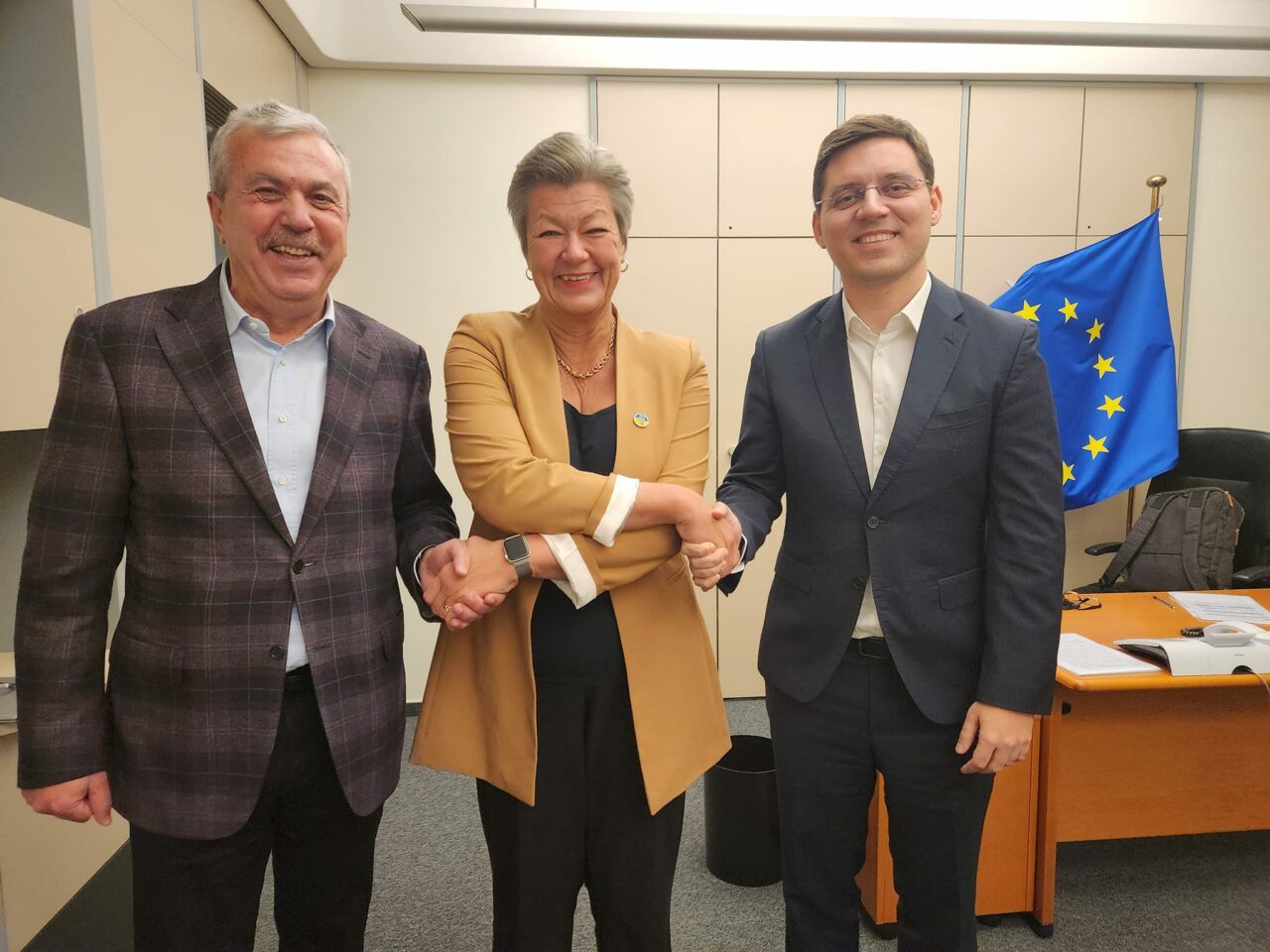Victor Negrescu și Dan Nica: „Comisarul social-democrat suedez Ylva Johansson susține ferm aderarea României la Schengen”