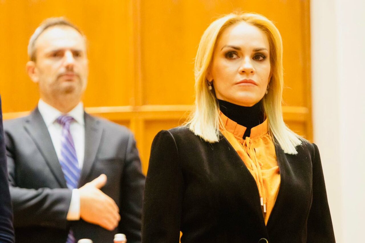 Gabriela Firea, după ședința solemnă comună a Camerei Deputaților și Senatului dedicată sărbătorii Zilei de 1 Decembrie: ”Îi mulțumesc acestei țări iubite, România, pentru toți oamenii săi!”
