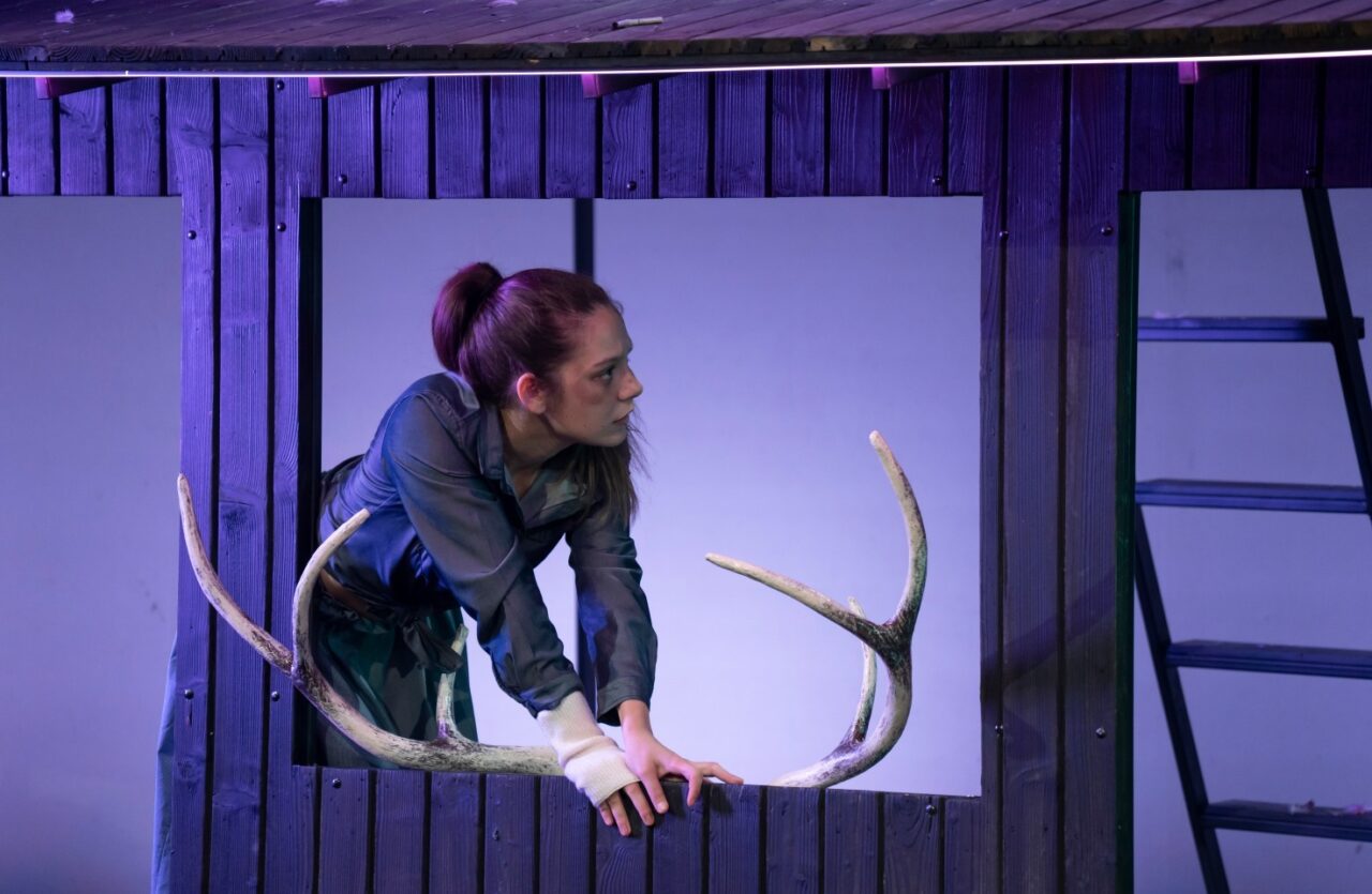 INTERVIU | Actrița Pamela Iobaji, despre primul pas pe scena Teatrului Excelsior: ”Acum, în momentul acesta… în gândurile mele există teatrul”