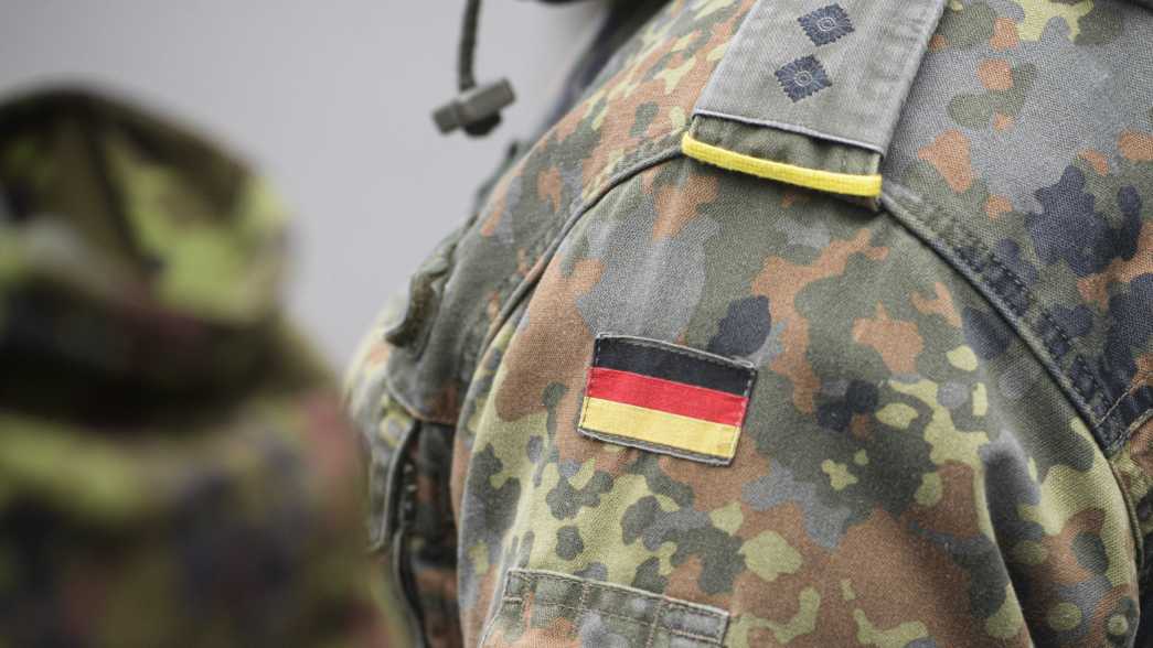 Uniforme cu semne naziste, primite de soldații germani. Cum s-a produs eroarea