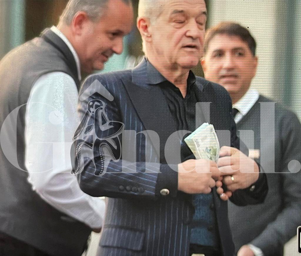 FOTO | Gigi Becali și-a botezat cea de-a doua nepoată. Patronul FCSB a fost generos cu parcagiii și cerșetorii din fața bisericii
