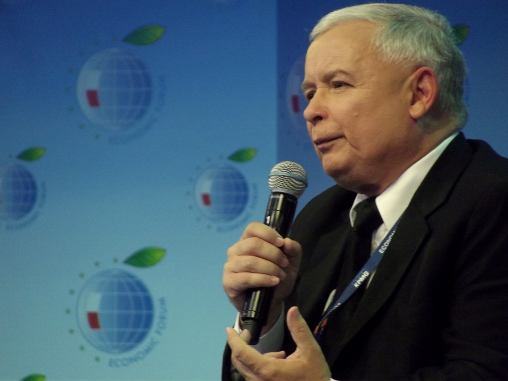 Jaroslaw Kaczynski: „Femeile din Polonia nu au suficienți copii pentru că beau prea mult”