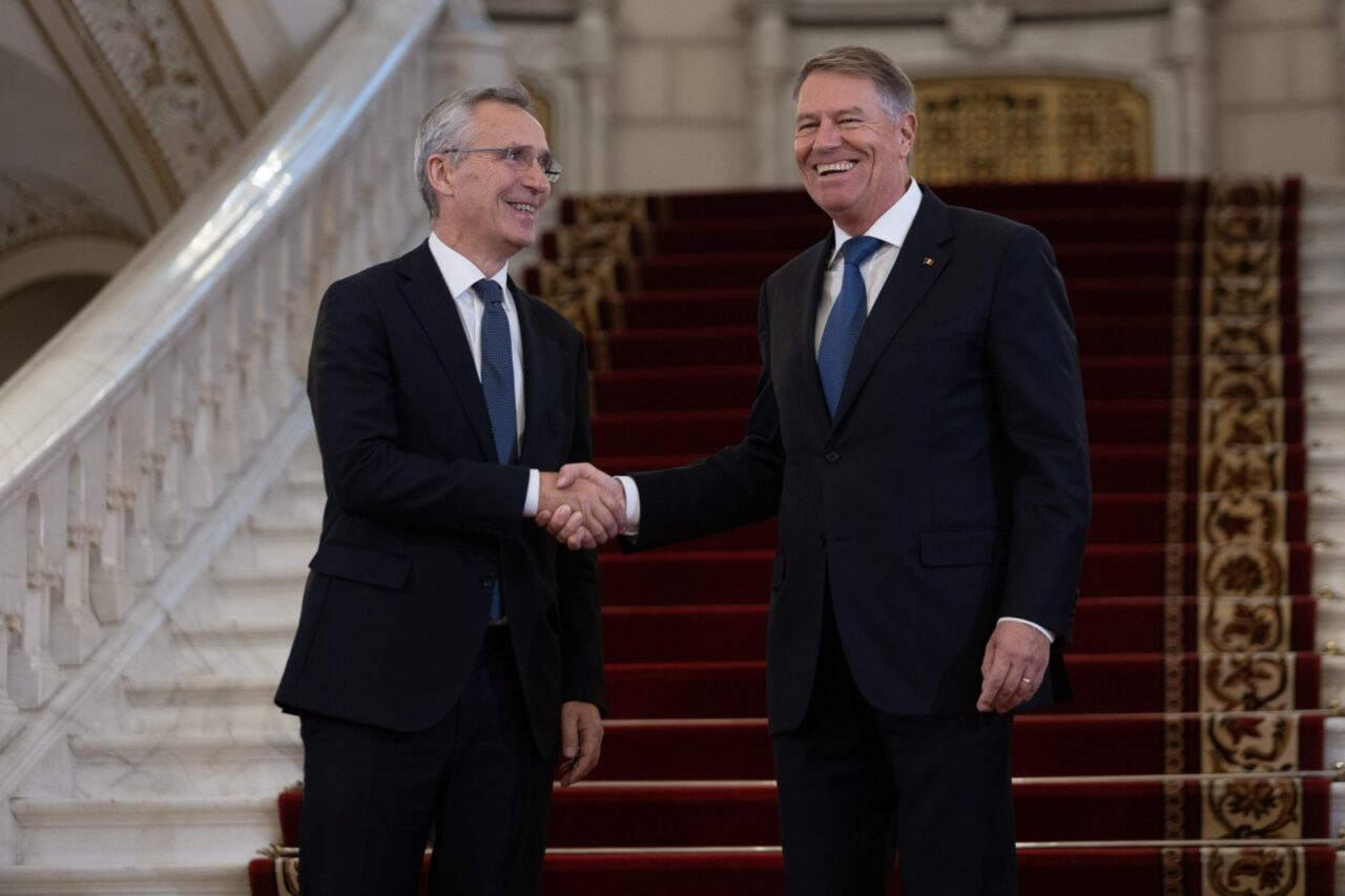 Susținere fără rezerve pentru România, promite Jens Stoltenberg. Intenția rușilor este să destabilizeze NATO