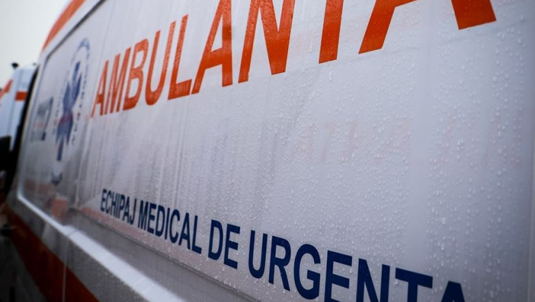 O femeie din Iași a murit de frig, iar un bărbat a fost dus la spital din cauza hipotermiei