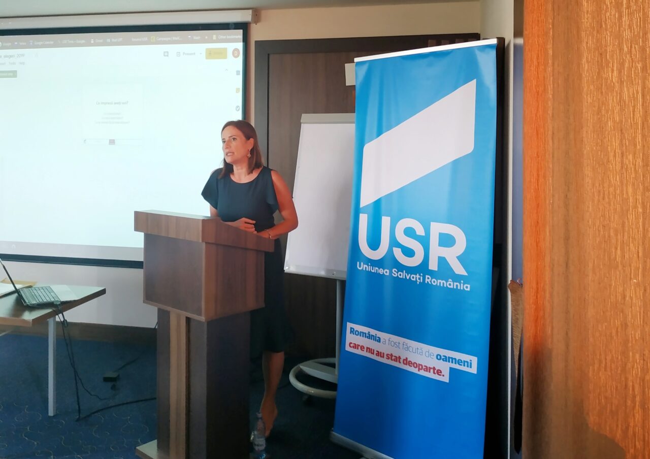 Cum a construit un bloc fix între case o consilieră USR din Timișoara. Manevra care i-a scos din sărite pe vecini