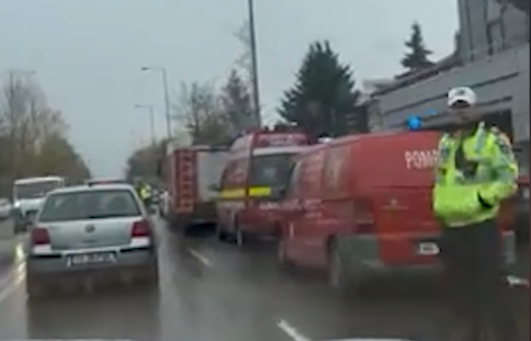 VIDEO | Desfășurare de forțe în Capitală! Bagaj suspect în fața unei porți