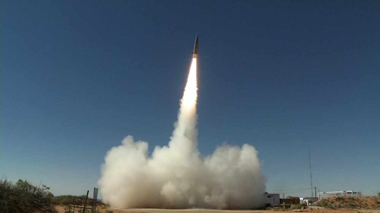 Avertismentul unui general de top de la Pentagon: „America nu este la fel de avansată ca Rusia și China în ceea ce privește racheta hipersonică!”