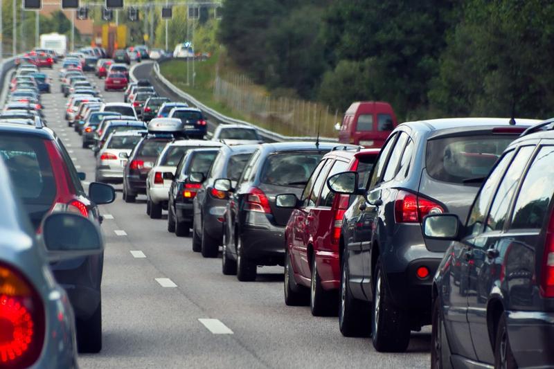TRAFIC intens pe DN 1 Ploiești-Brașov, pe sensul de urcare către stațiunile de pe Valea Prahovei