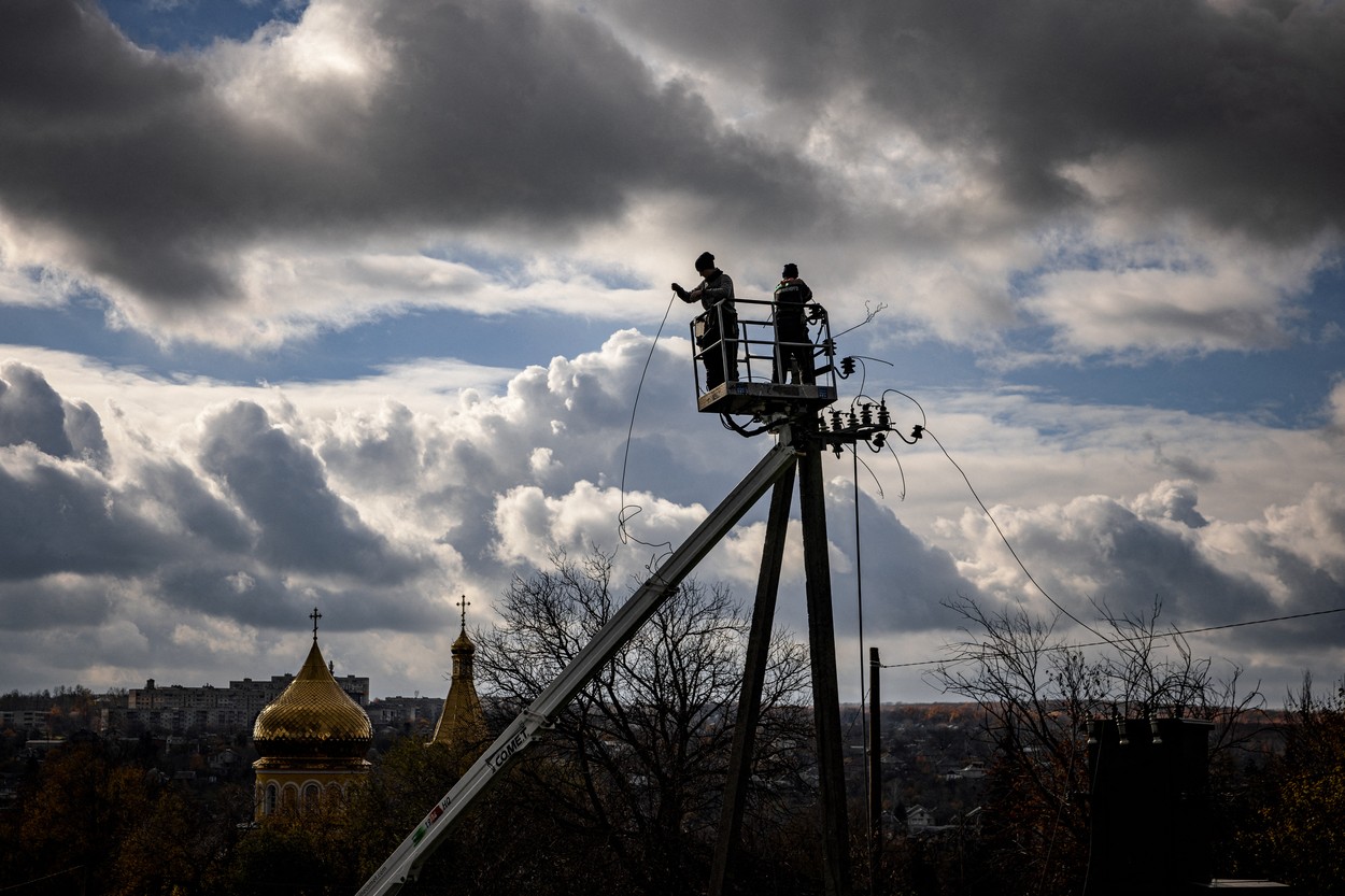 LIVE TEXT | Ziua 276 de război: Milioane de persoane din Ucraina nu au curent, apă sau caldură / Papa Francisc: Liderii Ucrainei trebuie să privească în perspectivă pentru a obţine pacea