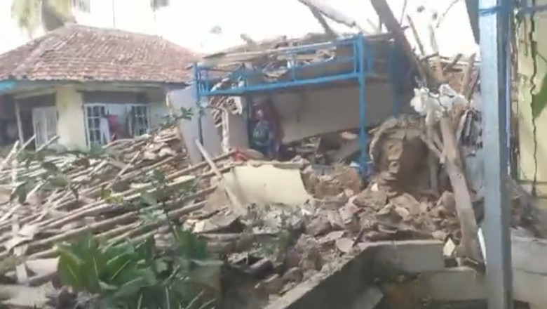 Cutremur de 5,6 în Indonezia. Peste 40 de persoane au murit și 300 au fost rănite