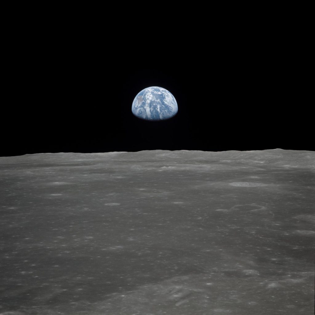 NASA se așteaptă ca oamenii să trăiască pe Lună în acest deceniu