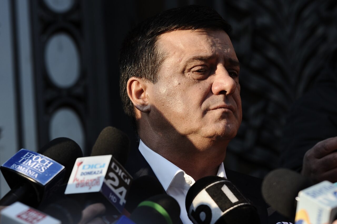 Ce avere are Niculae Bădălău. Câte mii de euro încasează lunar de la Curtea de Conturi