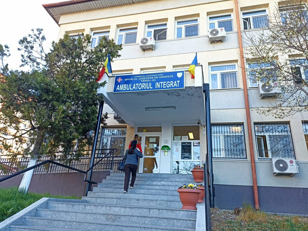 Bărbat găsit mort într-o toaletă la Spitalul Județean Târgu Jiu