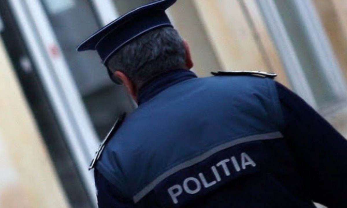 Polițist din Maramureş, arestat după ce a incendiat mașina unei persoane căreia îi împrumutase bani