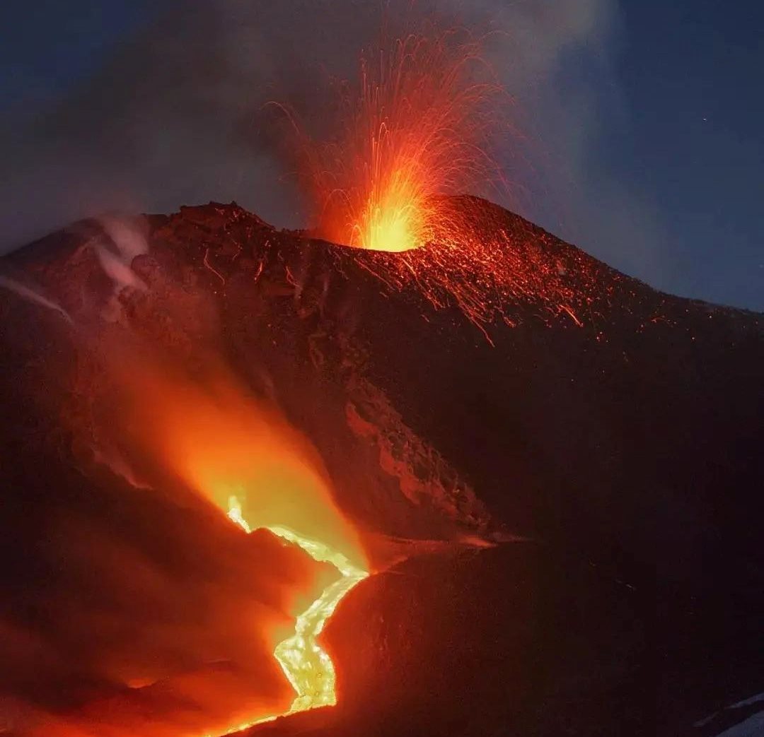VIDEO | Panică în Guatemala, vulcanul Fuego a erupt!
