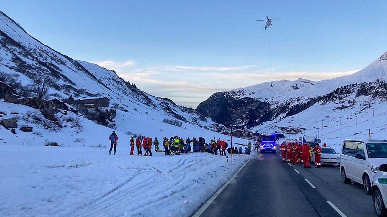 Au fost găsite persoanele dispărute în urma avalanșei din Austria. Patru oameni au avut nevoie de îngrijiri medicale