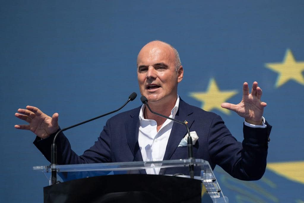 Rareș Bogdan: „M-a speriat faptul că pentru prima dată într-o cercetare sociologică încrederea românilor în Uniunea Europeană nu a mai sărit de 50%”