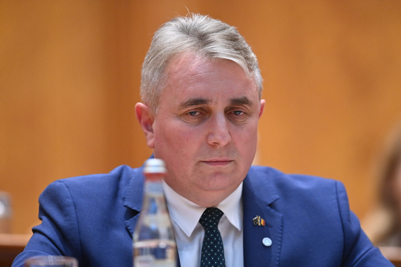 Lucian Bode spune că România a pierdut peste 25 de miliarde de euro pentru că nu este membră Schengen