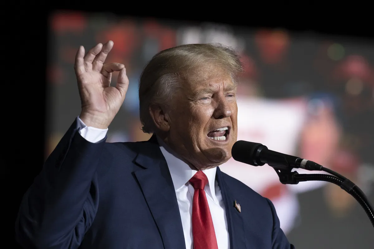 Trump cere „încetarea” Constituției americane pentru a se reîntoarce la Casa Albă