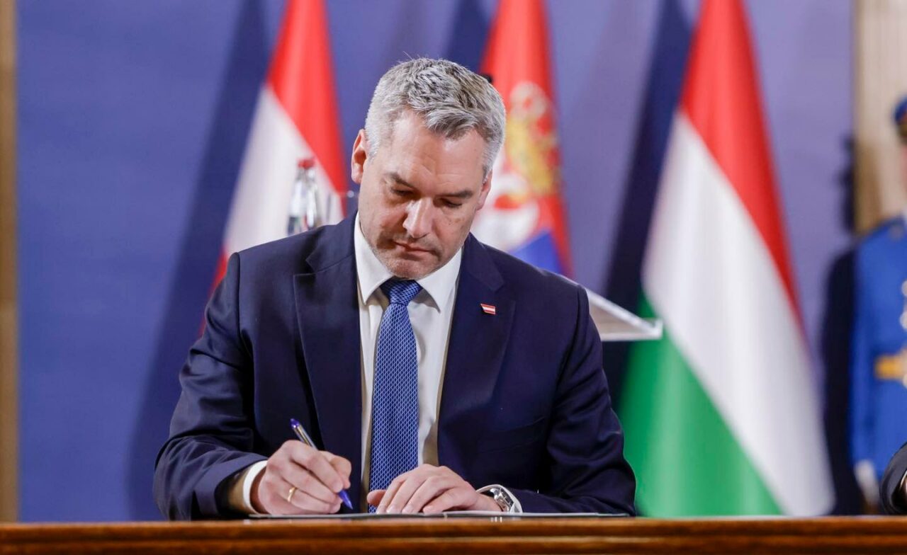 GARDUL cerut de cancelarul Austriei la granița UE nu va fi susținut de Parlamentul European. Nicu Ștefănuță: „O nemernicie preluată din școala Trump”