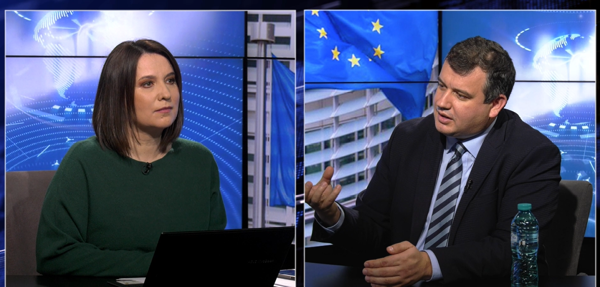 EXCLUSIV VIDEO | Eugen Tomac: „Împrumutăm miliarde de euro și plătim aproape 2% din PIB doar pentru dobânzi, cât bugetul Ministerului Apărării sau al Educației. Nu putem crește la nesfârșit pensii și salarii doar din împrumuturi”