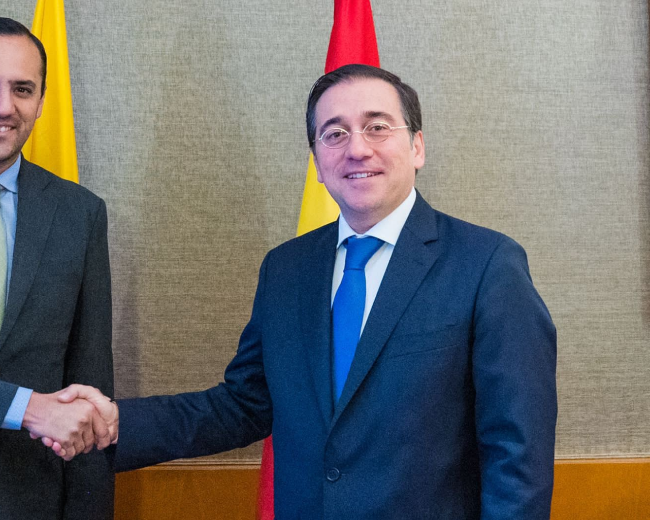 Ministrul spaniol de Externe a făcut COVID-19 după ce a participat la reuniunea NATO de la Bucureşti