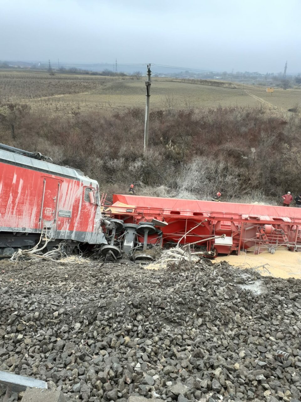 Accidentul din Vrancea | S-a reluat traficul feroviar pe un fir al magistralei 500