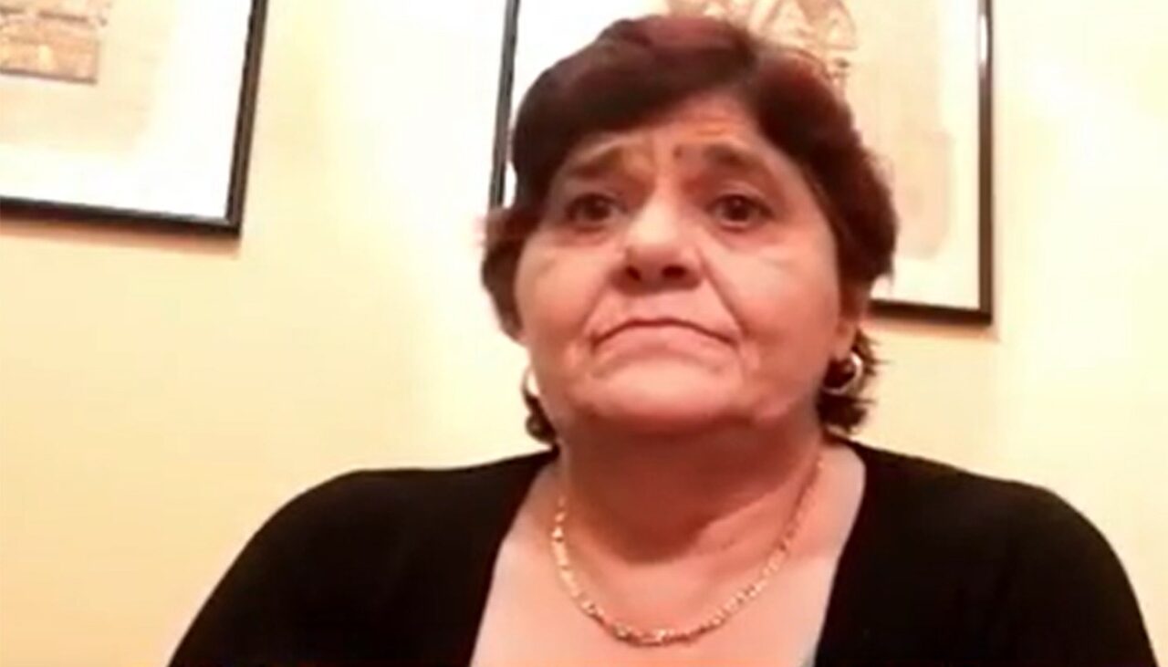 După 39 de ani de căsnicie, Angelica s-a trezit dată afară din casă și înlocuită de soțul ei (59 de ani) cu o puștoaică. Ireal câți ani are amanta