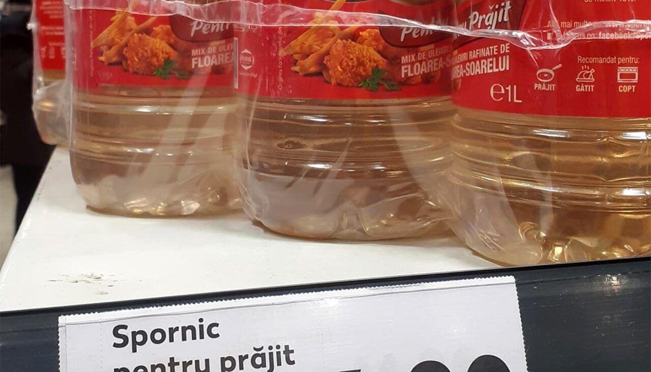 De necrezut! Cu câți lei se vinde o sticlă de 1 litru de ulei de floarea soarelui, într-un supermarket din București