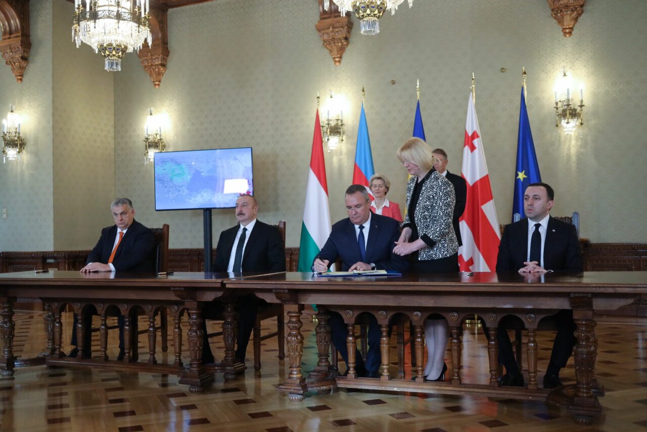 Toți ochii, pe proiectul cablului submarin de energie electrică prin Marea Neagră. „Va stabili un record mondial”