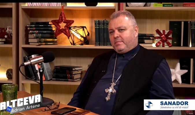 VIDEO | Preotul Emil Nedelea Cărămizaru, invitat la podcastul ALTCEVA: ”Biserica i-a spus întotdeauna Moș Crăciun, nu i-a spus Moș Gerilă niciodată”