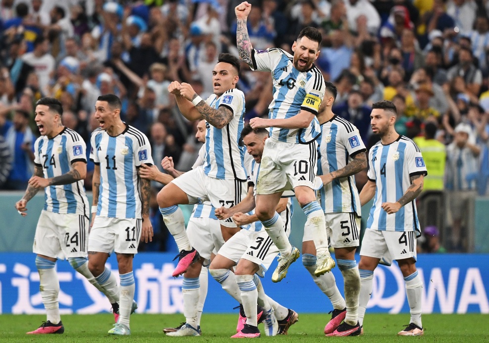 Argentina merge în semifinalele Cupei Mondiale de fotbal din Qatar după ce a fost egalată în ultimele secunde! Avea 2-0 în minutul 73