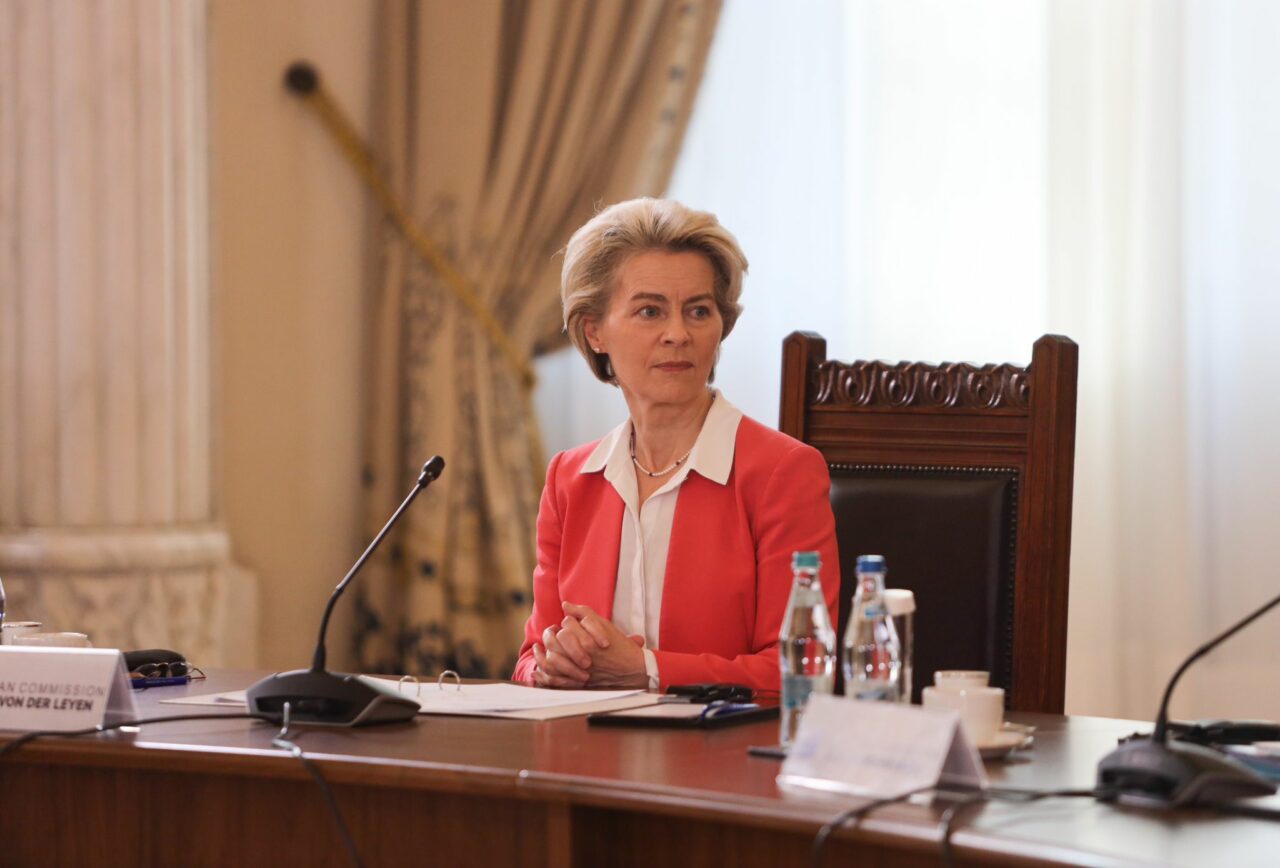 Nicolae Ciucă pune la dispoziția partenerilor resursele energetice ale României, iar Ursula von der Leyen dă ”tweet-uri” despre susținerea aderării României la Schengen