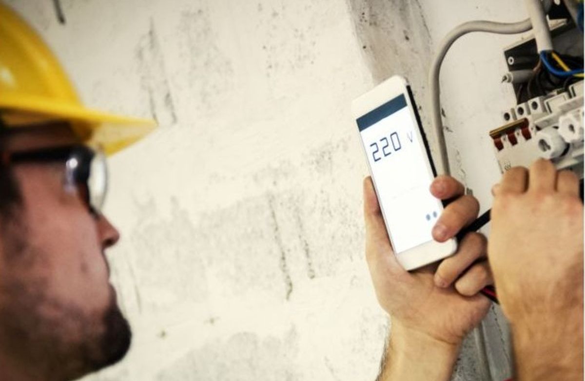 Cât vor plăti la energie electrică mamele singure care stau cu chirie și familiile cu trei 3 copii 