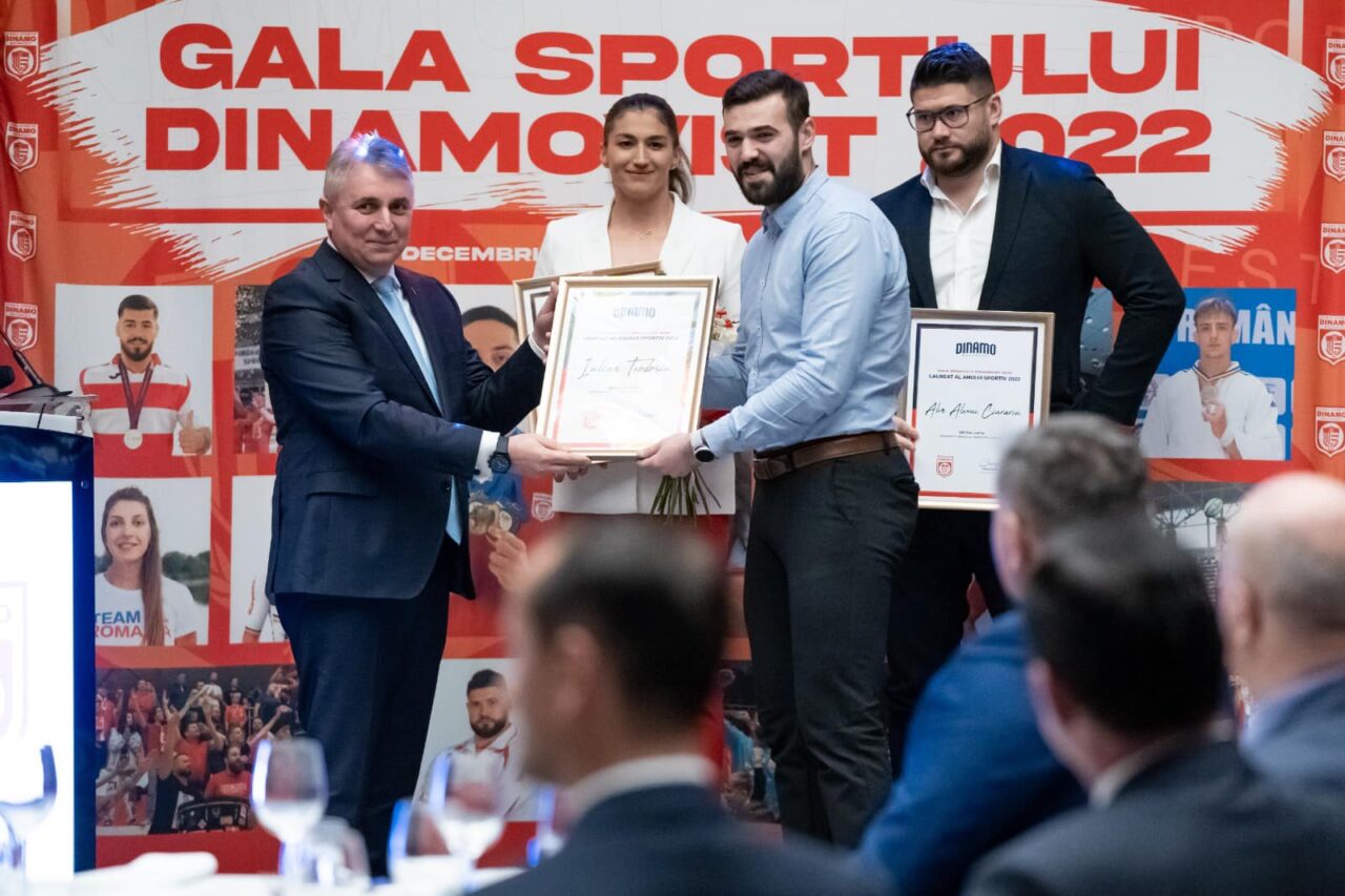 FOTO | Ministrul de Interne i-a premiat pe dinamoviști, în cadrul unei Gale a Laureaților Clubului: „Recorduri mondiale doborâte! Ambiție! Disciplină! Performanță!”