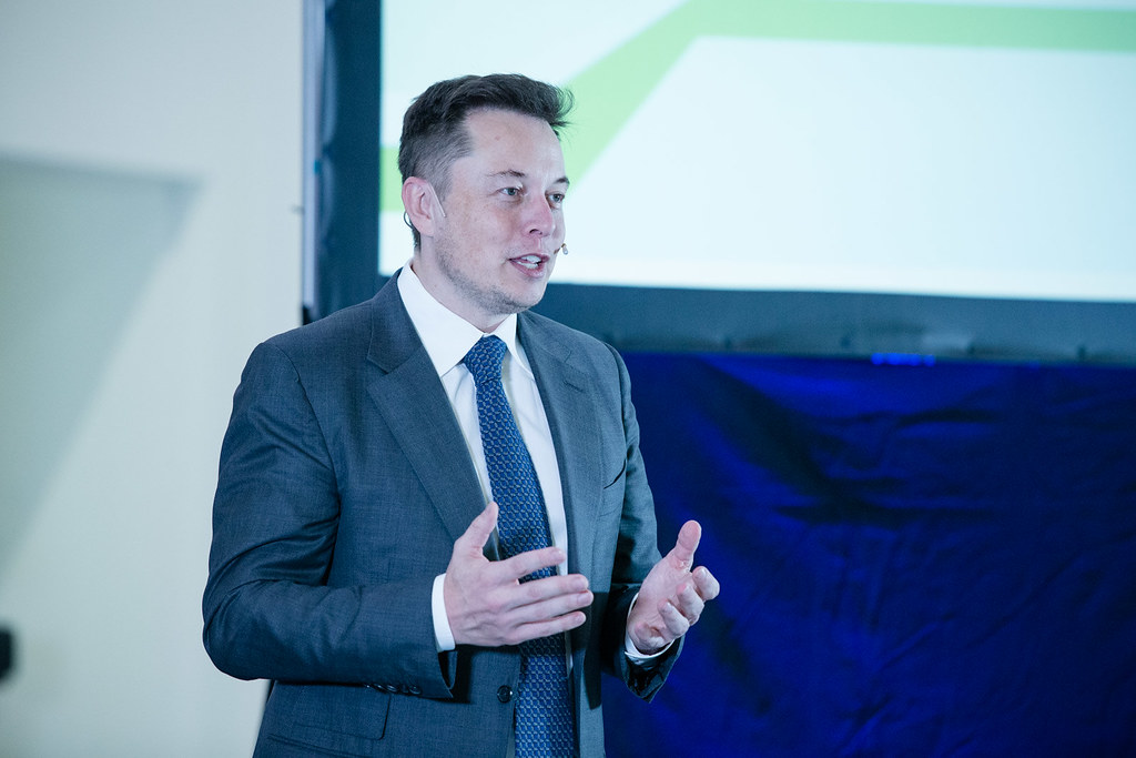 Elon Musk dezminte: „Nu am fost la petrecerea de Halloween din România”. Ce a spus miliardarul american despre Andrew Tate