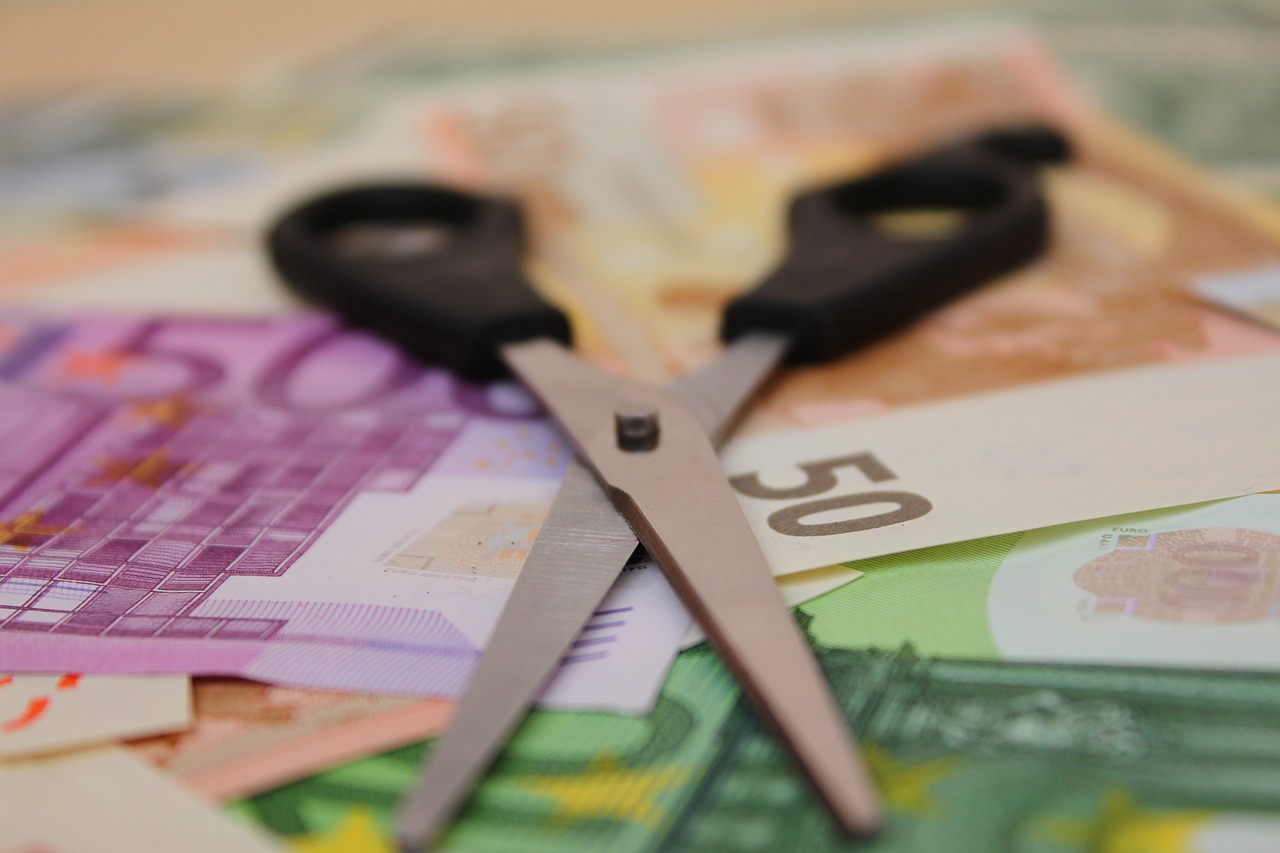 Datoria externă se apropie vertiginos de 150 de miliarde de euro