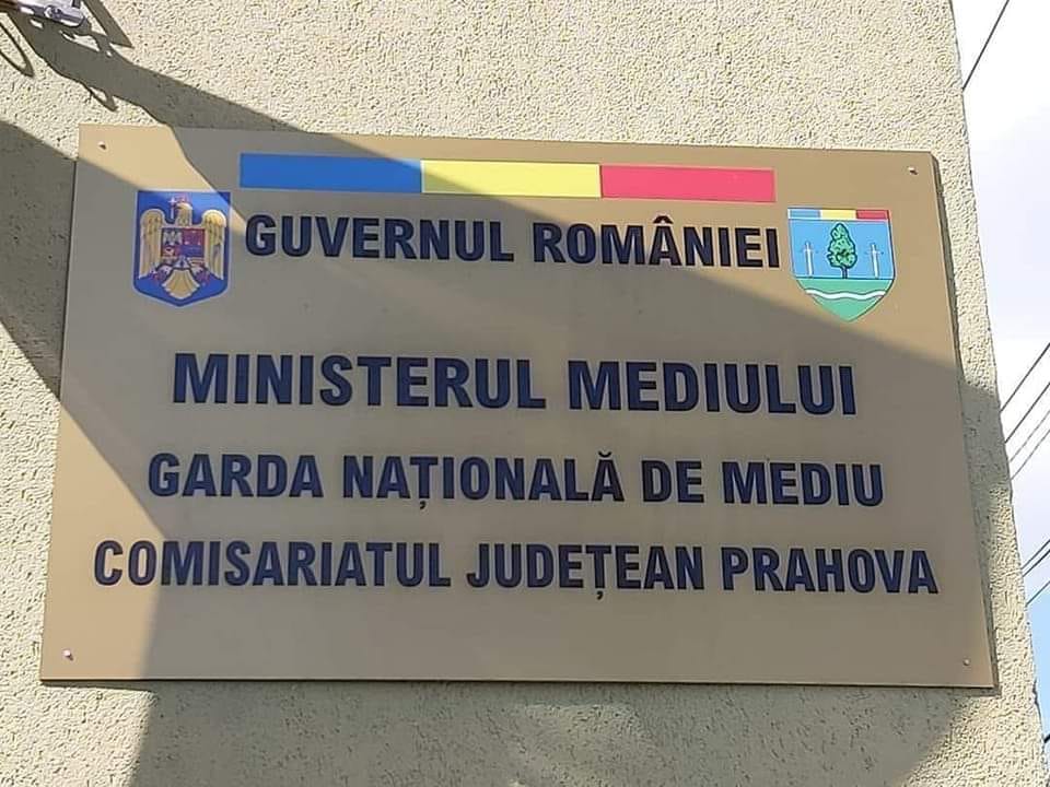Amendă uriașă pentru o fermă de păsări din Prahova. Ce au descoperit inspectorii Gărzii de Mediu
