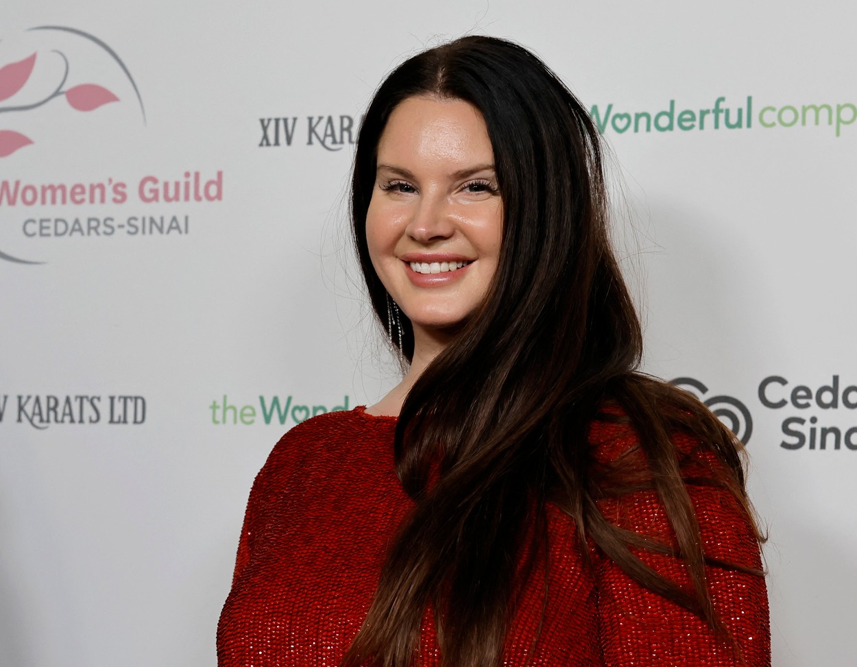 Lana Del Rey va anunța lansarea unui nou album pe 7 decembrie