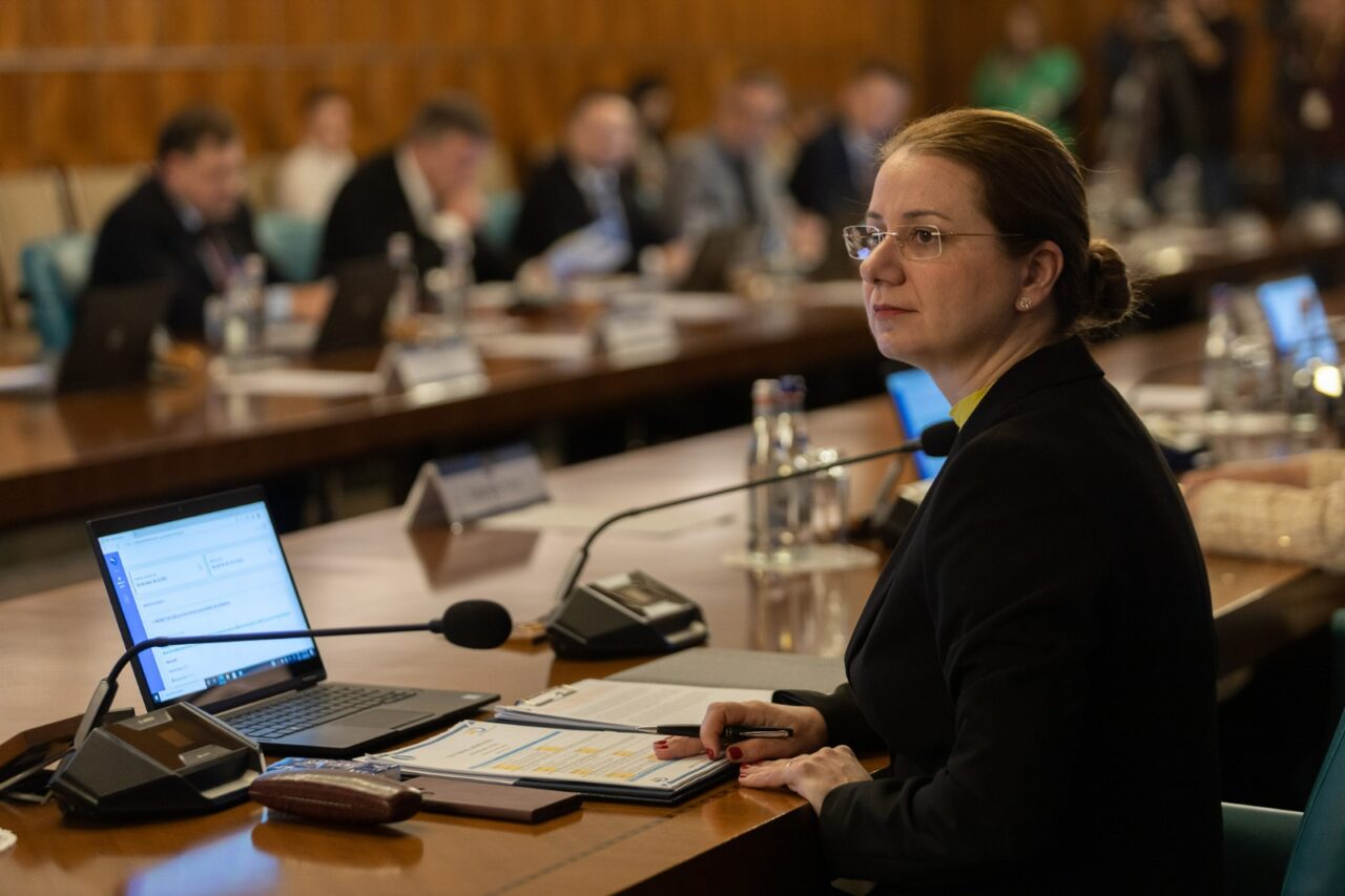 Ligia Deca: Vor fi înființate 1.200 de noi posturi de consilieri școlari