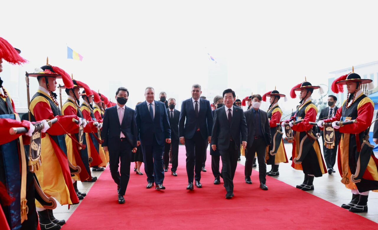UPDATE: FOTO | Premierul României și Marcel Ciolacu, vizită oficială în Coreea de Sud / Nicolae Ciucă: „Suntem deschiși să analizăm posibilitățile unei cooperări tripartite România-Republica Coreea-SUA în domeniul energiei nucleare”