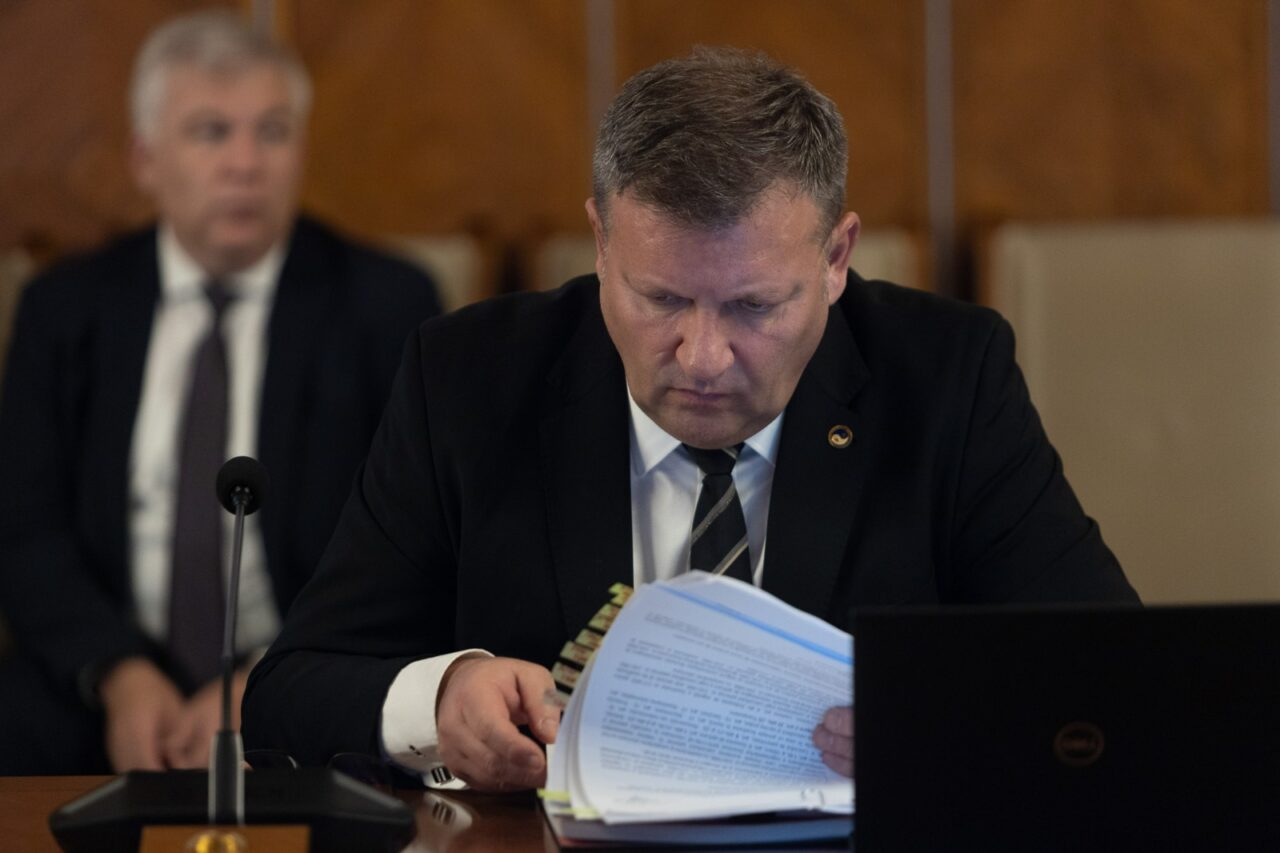 Ministrul Muncii, Marius Budăi, despre persoanele care ar putea beneficia de venitul minim de incluziune: „Nu le mai acord NICIUN SPRIJIN, dacă nu vor să muncească”