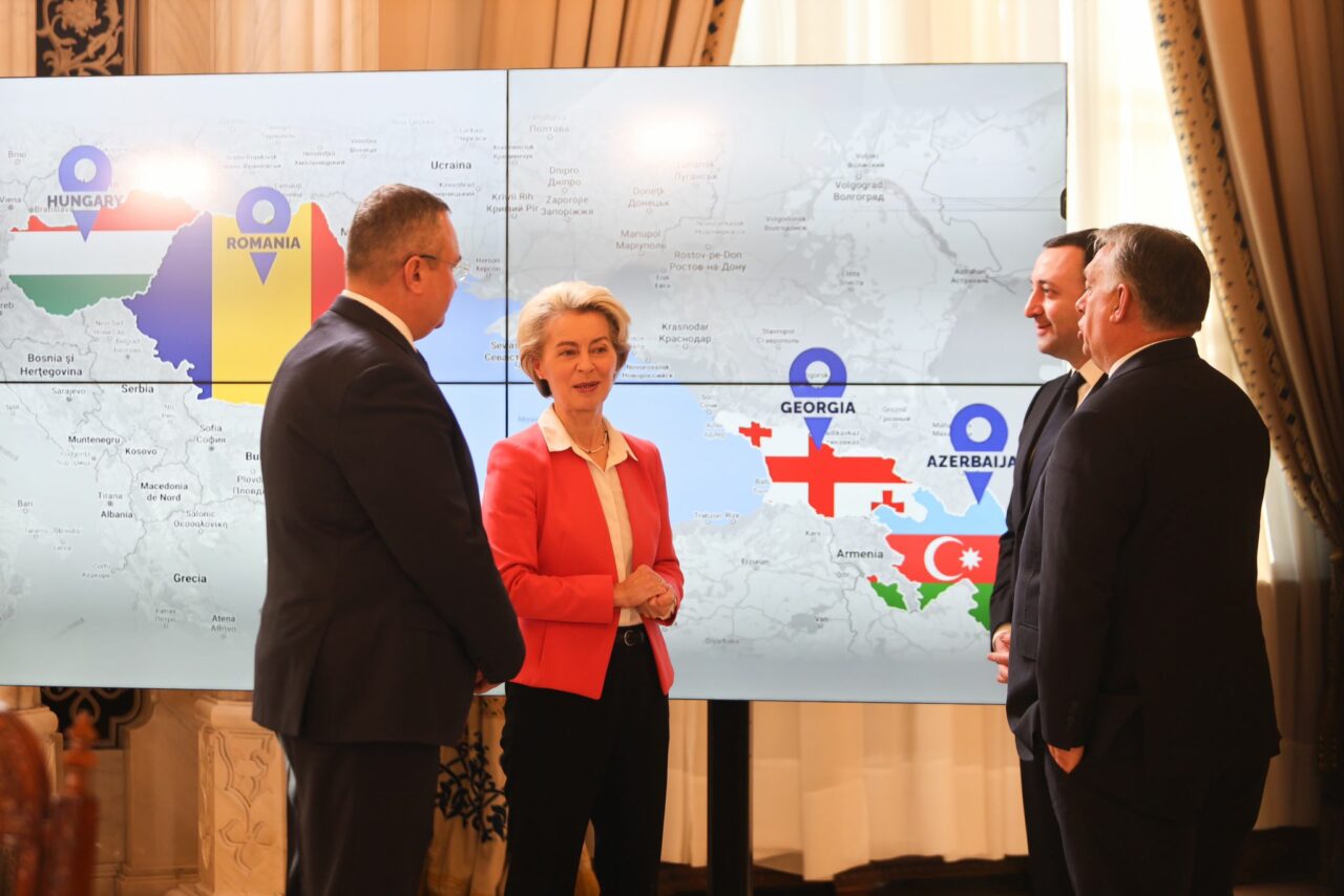 VIDEO | Acord între Guvernele României, Republicii Azerbaidjan, Georgiei și Ungariei privind Parteneriatul Strategic în domeniul dezvoltării și transportului energiei verzi